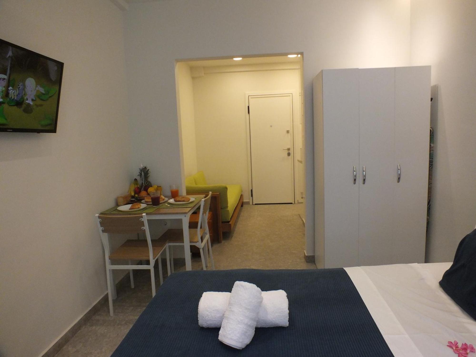 Cozy Apartment At Panormou Metro, Athens City Center Extérieur photo